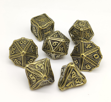 ลูกเต๋า RPG พื้นผิวชุบทองตั้งโลหะหลายเหลี่ยมสำหรับค้อนและ Yahtzee
