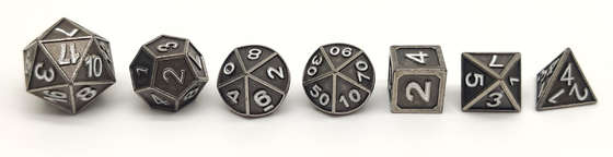 Smooth Finish Mini RPG Dice วัสดุโลหะเรซิ่นหลากสีที่ใช้งานได้จริง