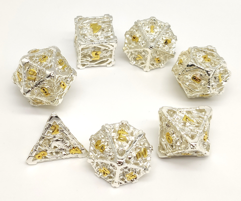 มือแกะสลัก DND Mini RPG Dice อเนกประสงค์ไม่มีกลิ่นสำหรับของขวัญ