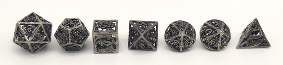ลูกเต๋า Polyhedral เรซินหรูหราแบบพกพาขัดเงาสำหรับดันเจี้ยนและมังกร
