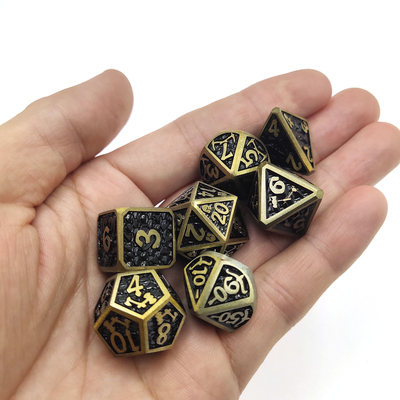 Dungeons and Dragons RPG Dice ชิปโลหะอุณหภูมิสูงสำหรับเกมครอบครัว