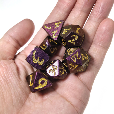 เกมกระดาน RPG ลูกเต๋า Set Hand 7 ชิ้น น้ำหนักเบา Sharp Metal Polyhedral Black