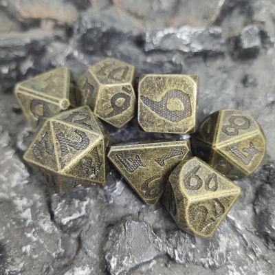 มือแกะสลักทนทานสำหรับ Savage World Sturdy Hand Multipurpose Metal Polyhedral Dice Set