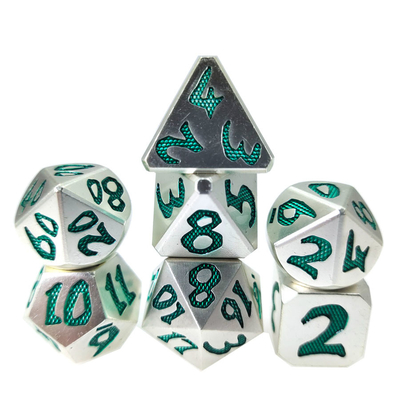 ไม่มีกลิ่น Sharp Nontoxic Black Color Manual Grinding Polyhedral Green Silver