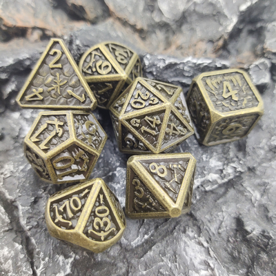 เกมกระดาน DND ชุดลูกเต๋าเล่นเกมบนโต๊ะที่ใช้งานได้จริง Polyhedral Black Cuprum Multipurpose
