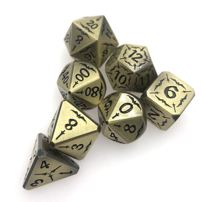 ชุดลูกเต๋า D4 โลหะสีดำแกะสลักด้วยมือ Polyhedral ทนทาน