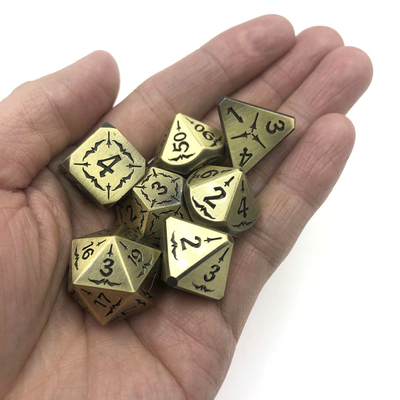 Antiwear แกะสลักแกนลูกเต๋าที่สวยงาม Polyhedron ชุดลูกเต๋าโลหะสำริดโบราณ