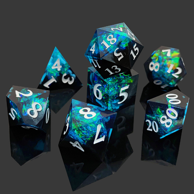 ชุดลูกเต๋า RPG DND แบบสั่งซื้อ 2 สี D6 D20 7 ชุดโพลีเอเดรอนแบบ Mold