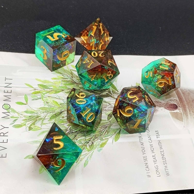ชุดลูกเต๋าเรซินคมที่กําหนดเองหลายสี มังกรและคุกเขื่อน DND#RPG