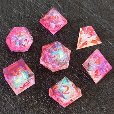 สีม่วง สีคาว 7PCS DND มังกรและ Dungeon Polyhedron Sharp Edge