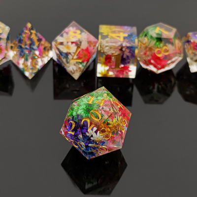สวมเรซิ่น DND ลูกเต๋ามือเท Polyhedral Sharp Edge