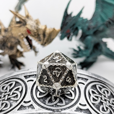 มูลติ -ฟาเซตต์เมทัล RPG ด้ามบิน มังกรแข็ง มังกรเรียบ DND