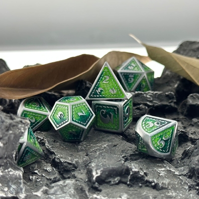 มังกรสกะเล โลหะแข็ง สูตรลูกเต๋าหลายสี DND RPG สีสดใส