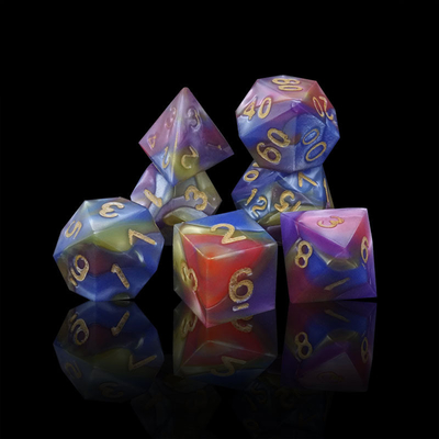 สามสีของธารพูมาร์บอล Rpg Dice กับโลโก้สากล