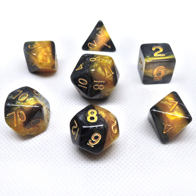 สีเหลืองและสีดํา มาร์บอร์เรซิน RPG Dice เกมโต๊ะ Dice Set