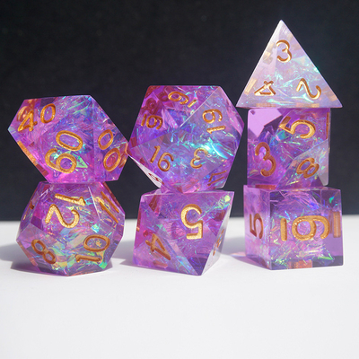 ตัวละครสีและสีสตรีป รีสิน เล่นลูกเต๋าหลาย -noodle มังกรและ Dungeon ดันดี้