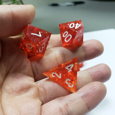 พิกเซล มะเขือเทศ สีแดง คริสตัล รีสิน บอร์ดไดส์ ชุด dnd dice