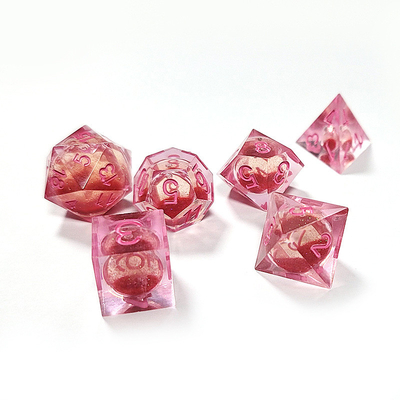 ทรายไหลแดง สีแดง คริสตัล ธ อร์ซิน ด้าม Polyhedral สําหรับกิจกรรมโชคดี