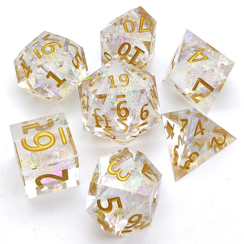 ลูกเต๋า RPG เรซินนูนใสตั้ง 7 ชิ้นรูปทรงหลายเหลี่ยมสำหรับดันเจี้ยนและมังกร