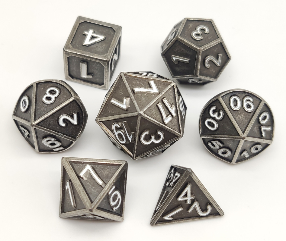 Smooth Finish Mini RPG Dice วัสดุโลหะเรซิ่นหลากสีที่ใช้งานได้จริง