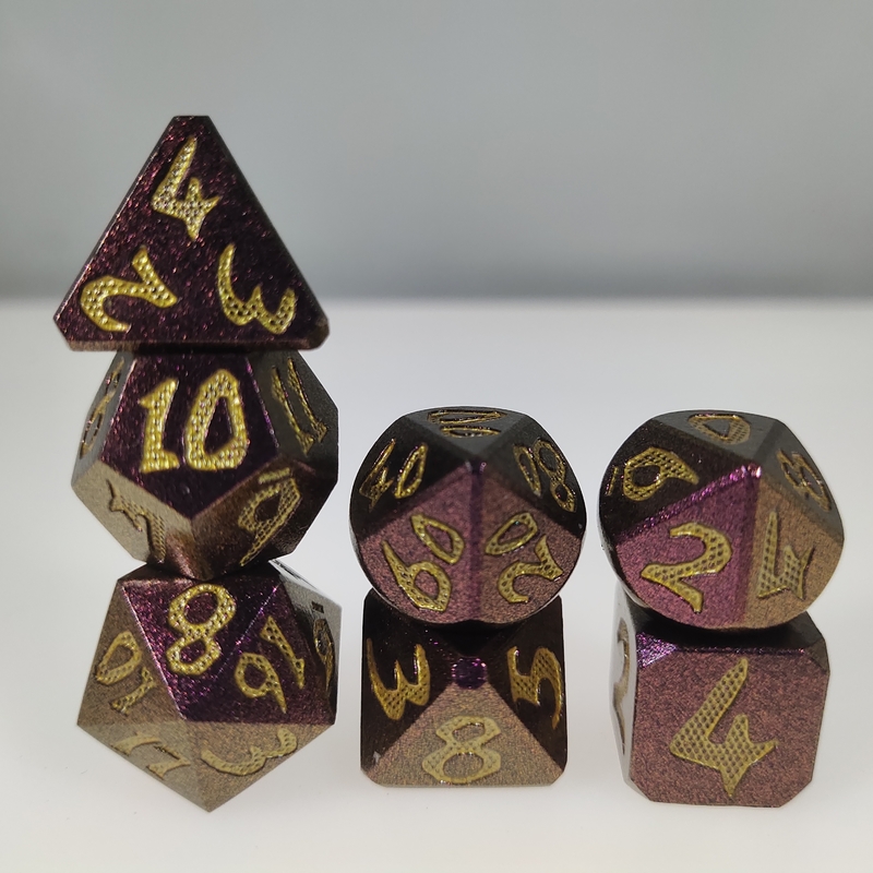 เกมกระดาน RPG ลูกเต๋า Set Hand 7 ชิ้น น้ำหนักเบา Sharp Metal Polyhedral Black